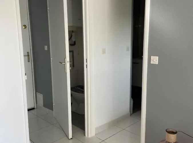 Vue Et Verdure فيلي سور مير